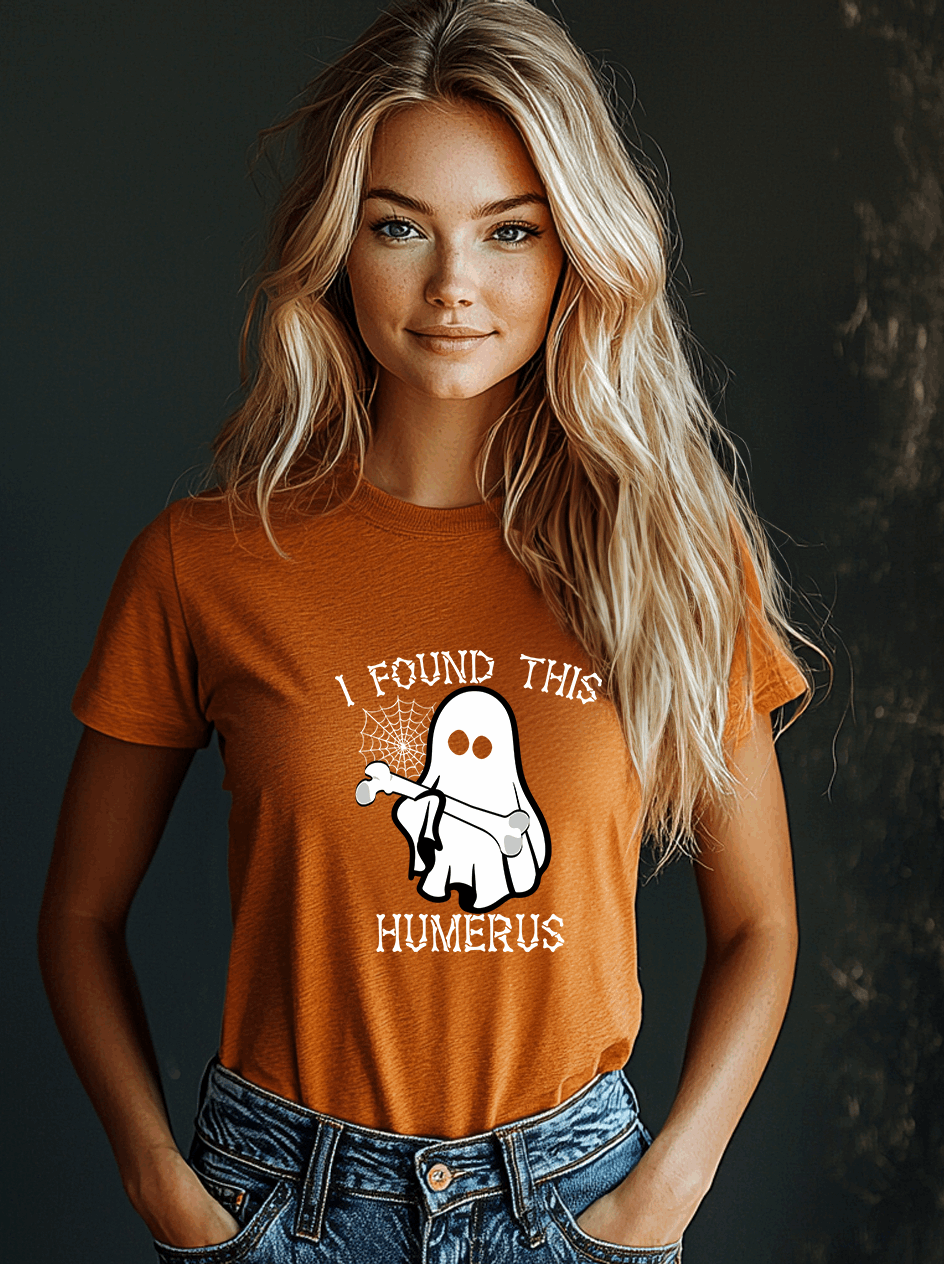 I Found This Humerus - Funny Halloween Ghost T-Shirt