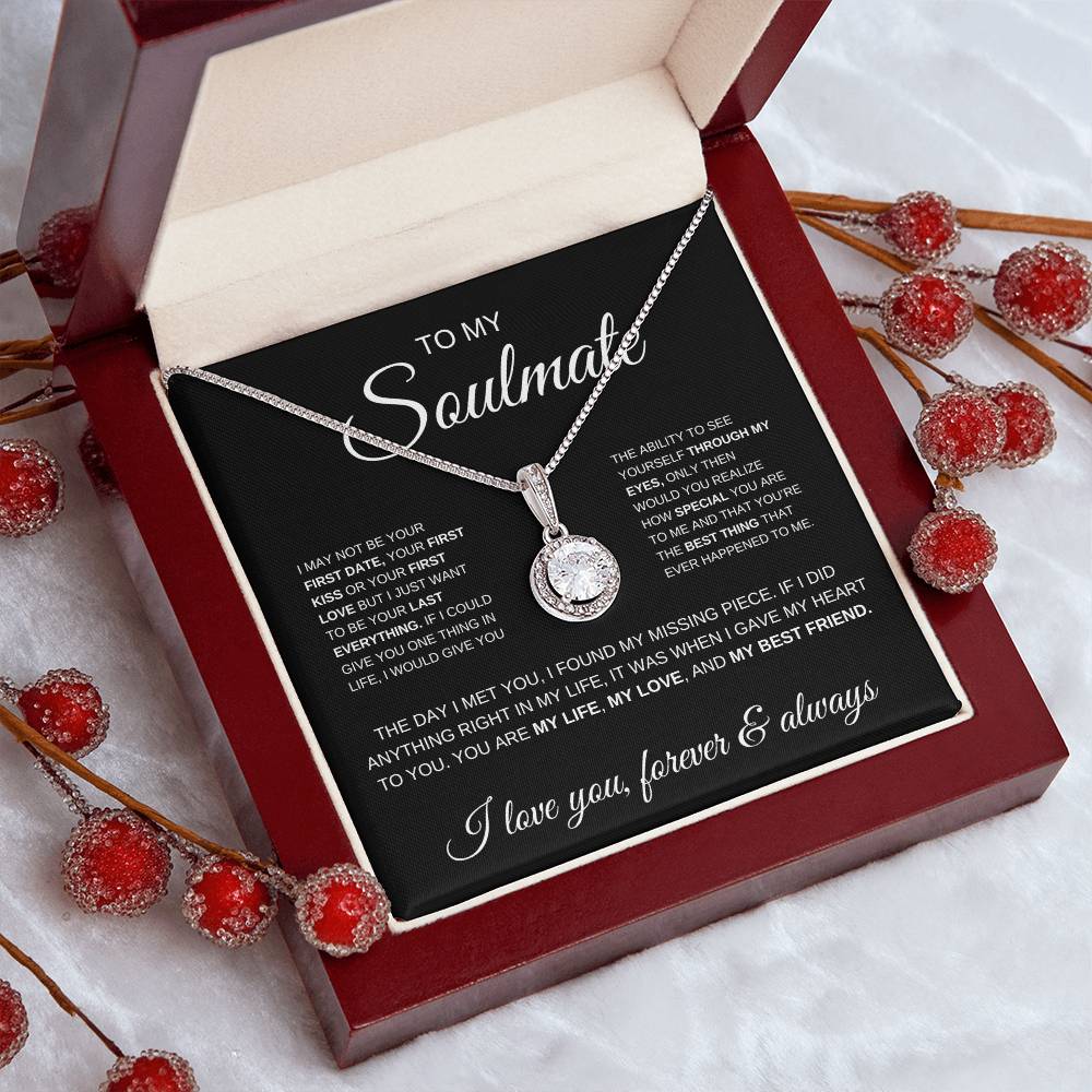 Sparkling pendant necklace with a "To My Soulmate" message card, perfect romantic gift for loved ones.